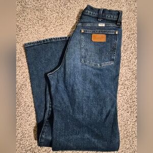 Wrangler Men's Deep Indigo Relaxed Jeans